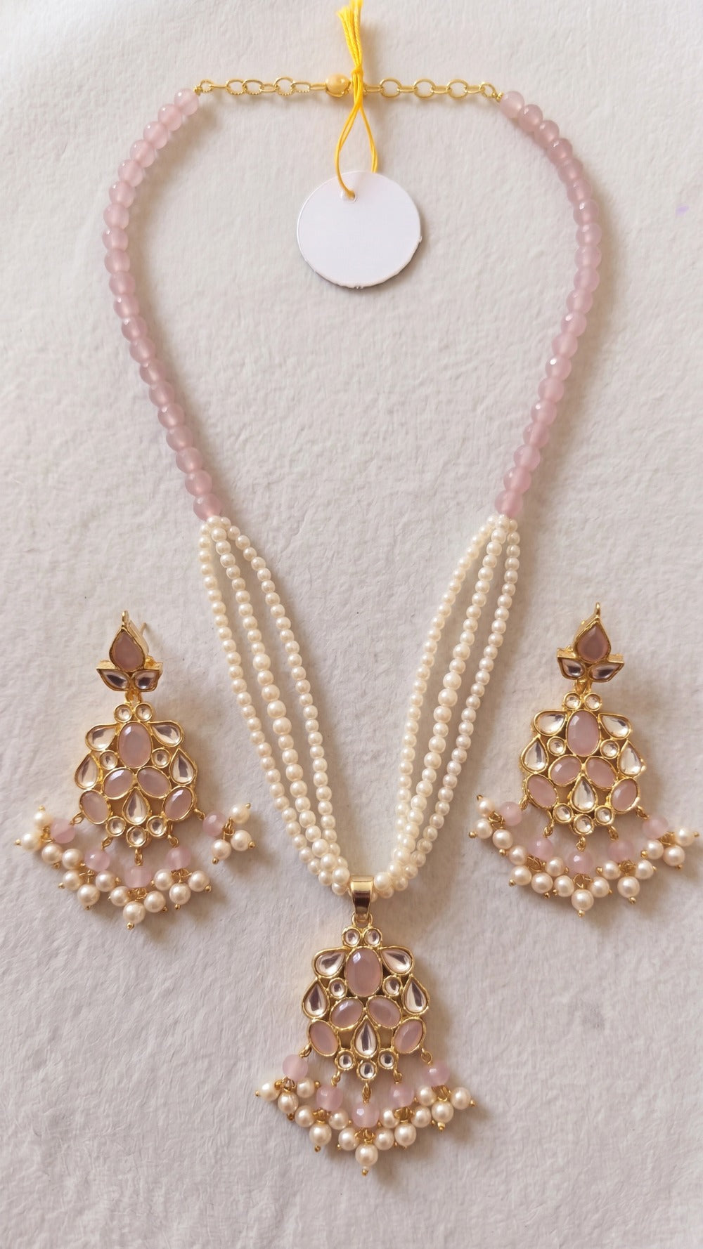 Glamorous Unique Design Crystal Stones Necklace Set for Girls/Women