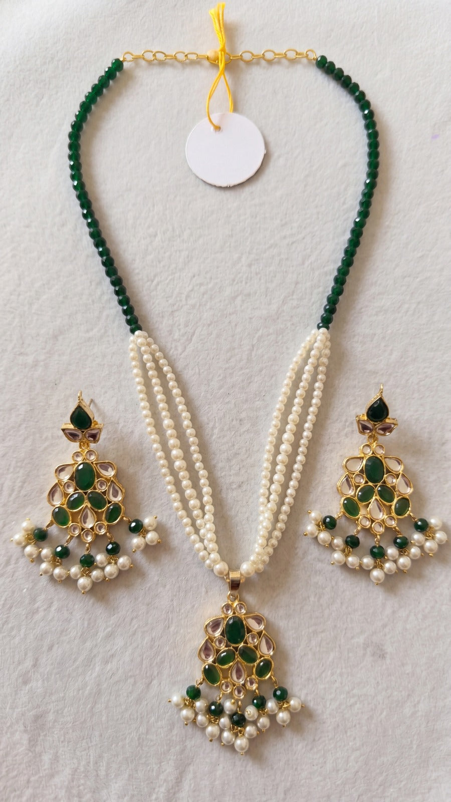 Glamorous Unique Design Crystal Stones Necklace Set for Girls/Women