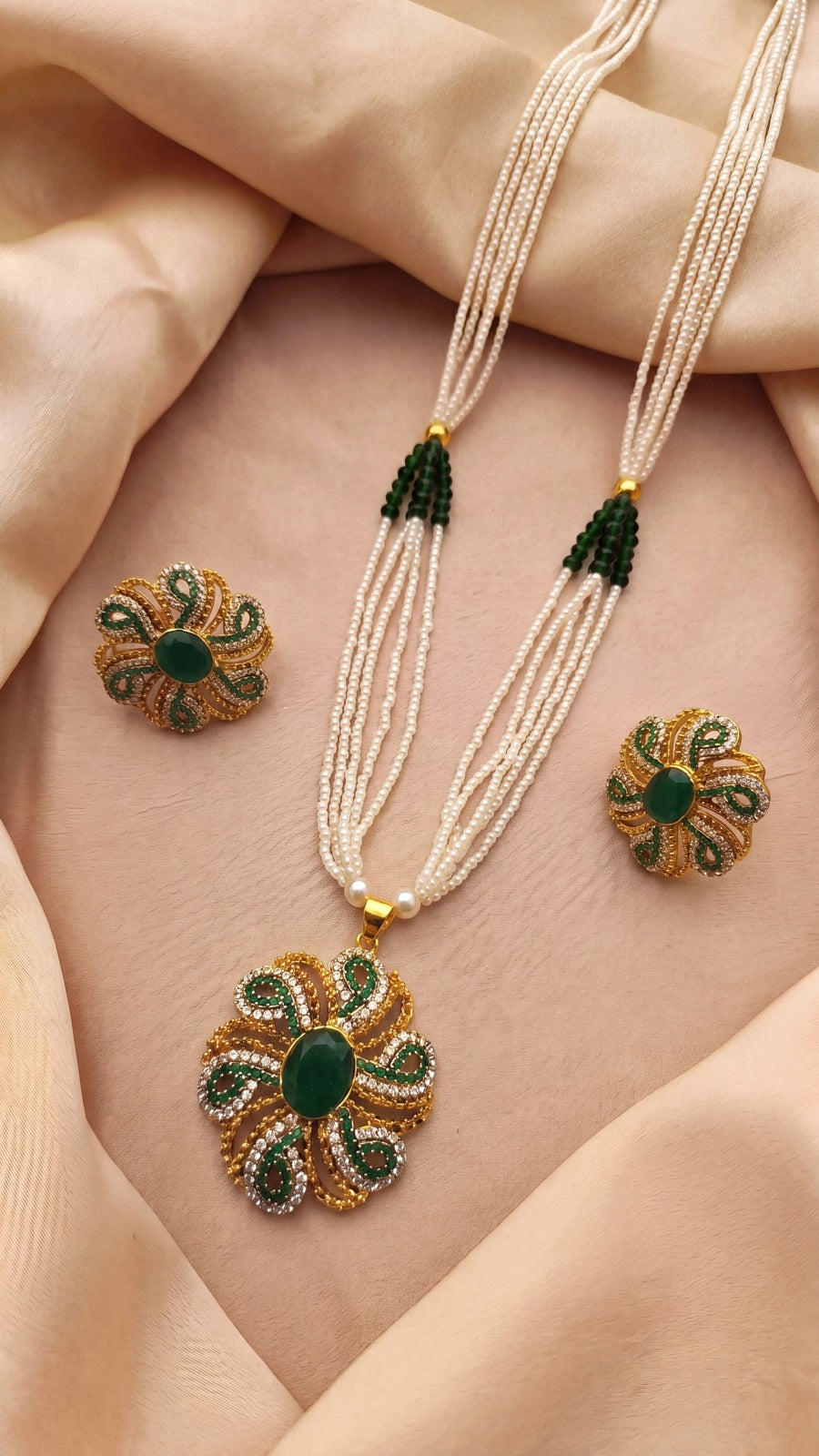 Charming Unique Design Crystal Stones Necklace Set for Girls/Women