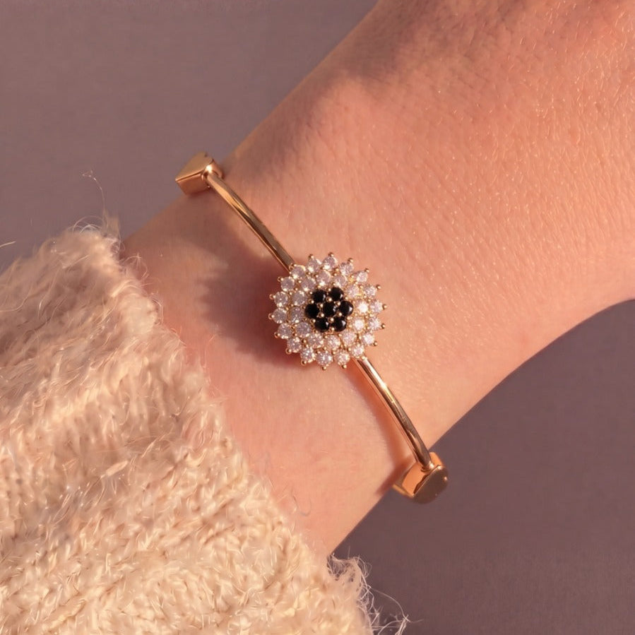 Sparkling Design Gold Plated Crsytal Stones Bracelet for Girls/Women