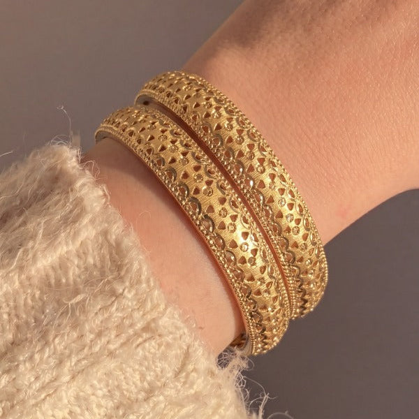 Luxury Unique Design Gold Plated 2pc Bangle set For Girls/women