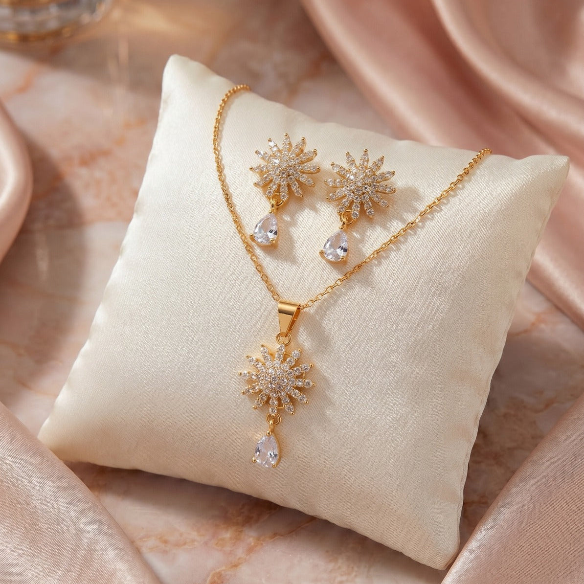 Luminous Unique Design Gold Plated Necklace Set For Girls/women