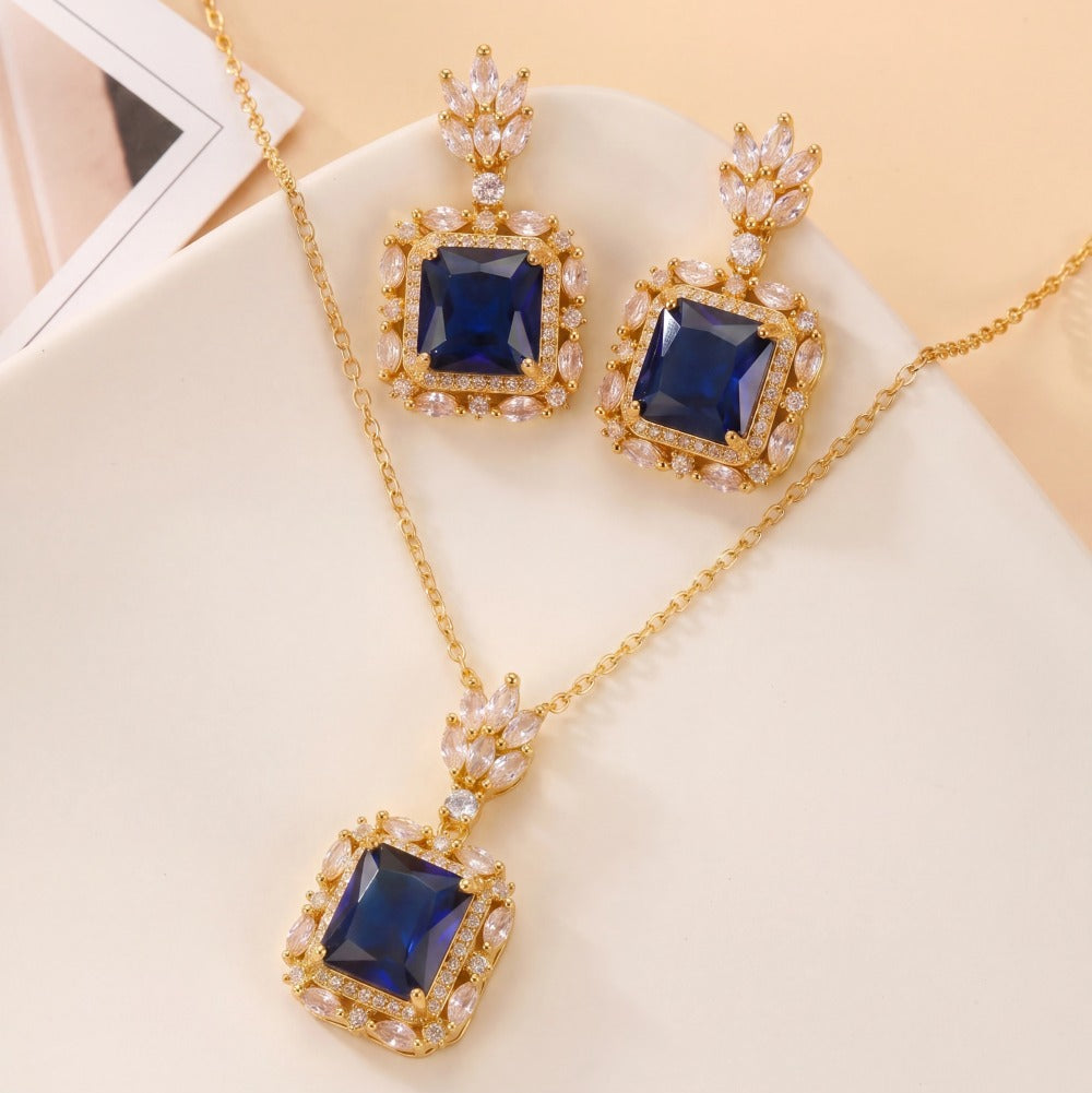 Fancy Design Gold Plated Crystal Stones Necklace Set For Girls/women
