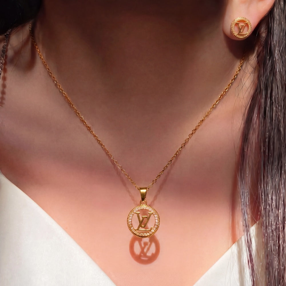 Dazzling Unique Design Gold Plated Necklace Set For Girls/women