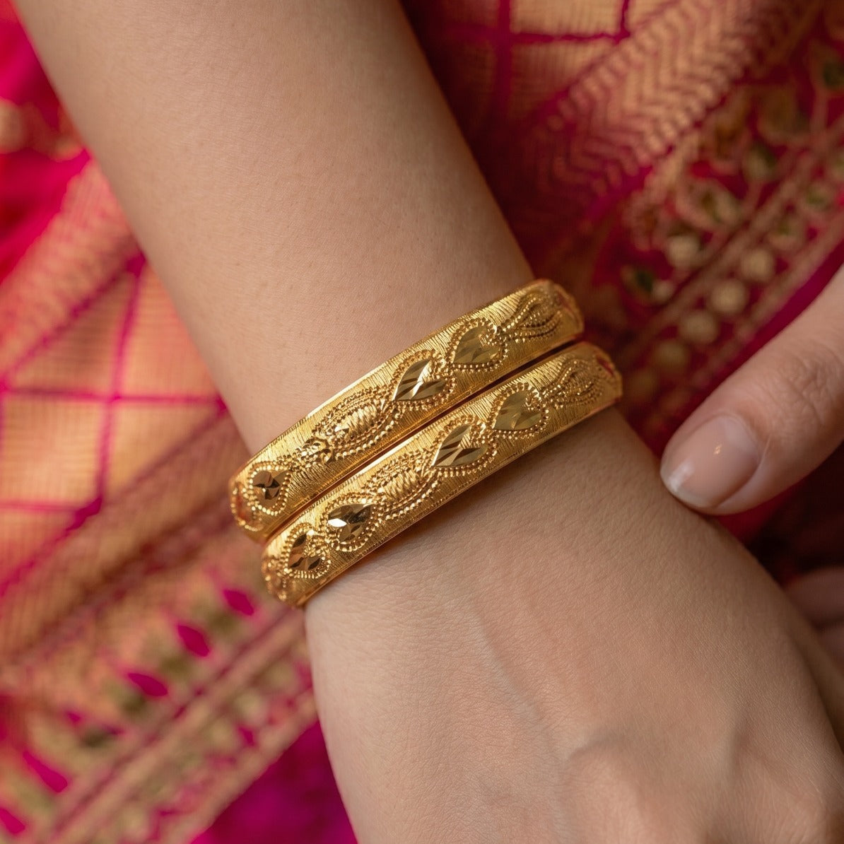 Glamorous Unique Design Gold Plated 2pc Bangle Set For Girls/women