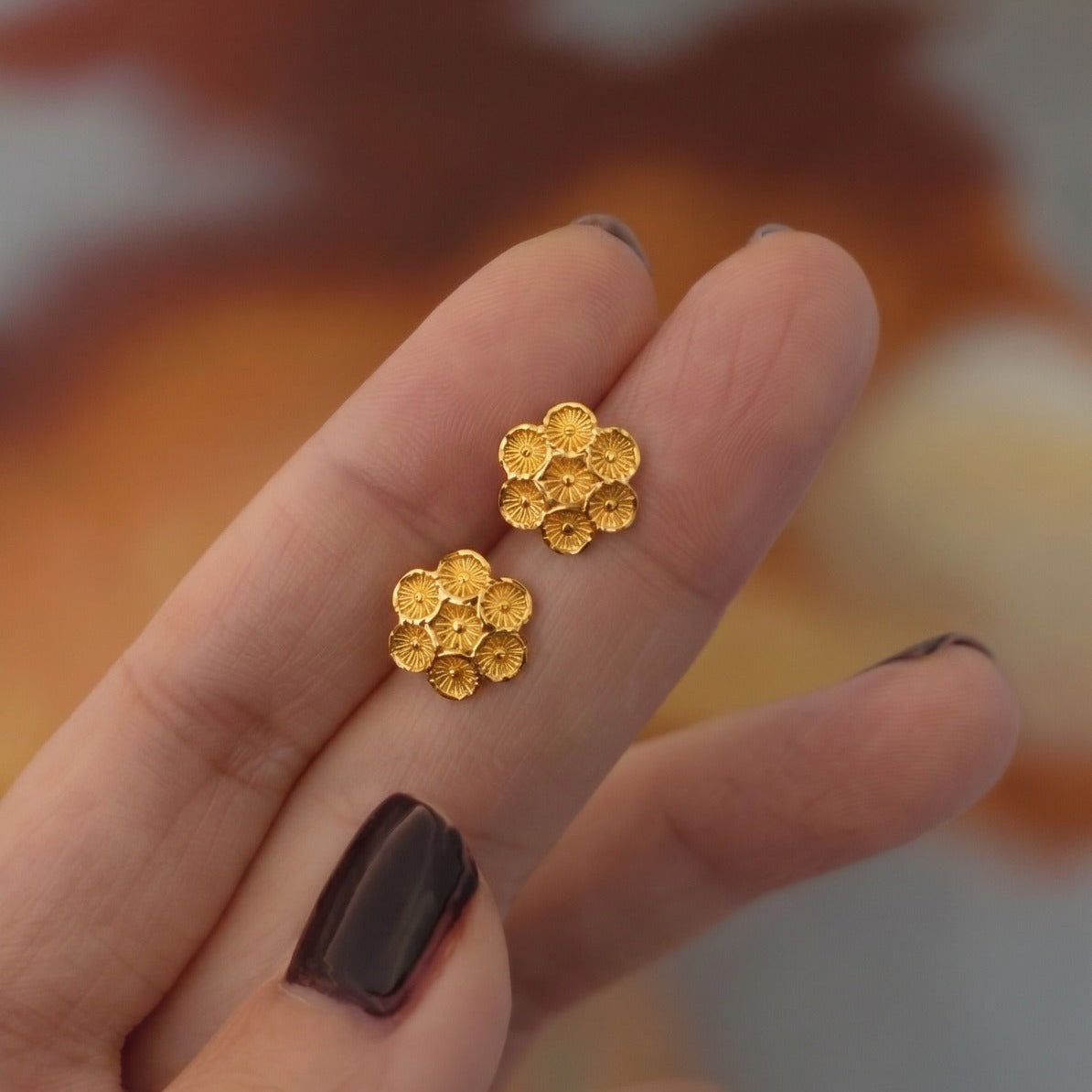Stylish Unique Design Gold Plated Tops For Girls/women