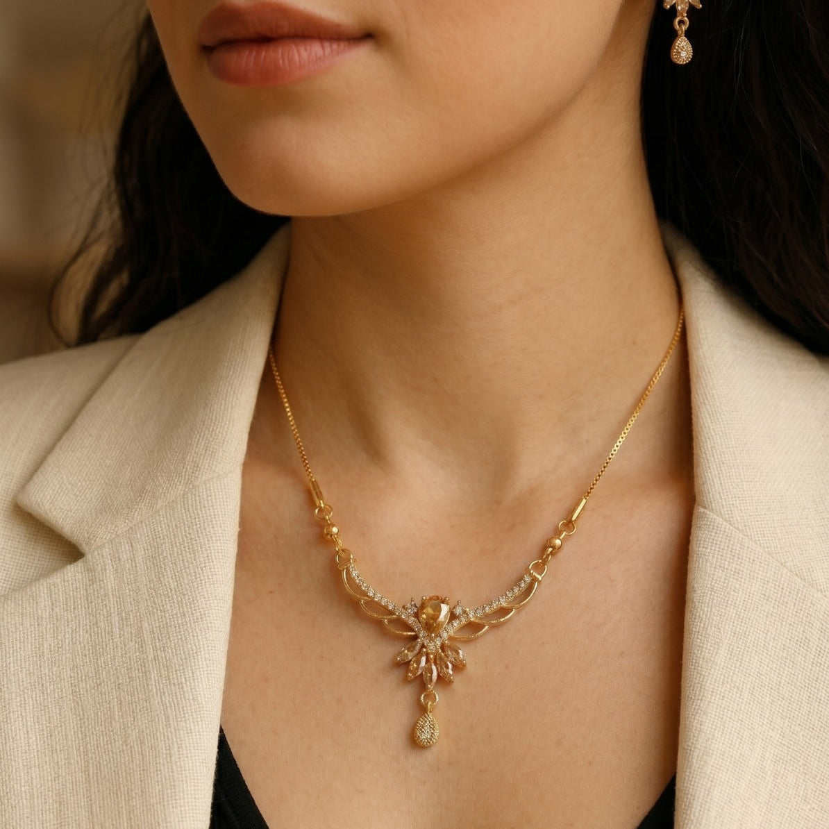 Luminous Design Gold Plated Crystal Stones Necklace Set For Girls/Women