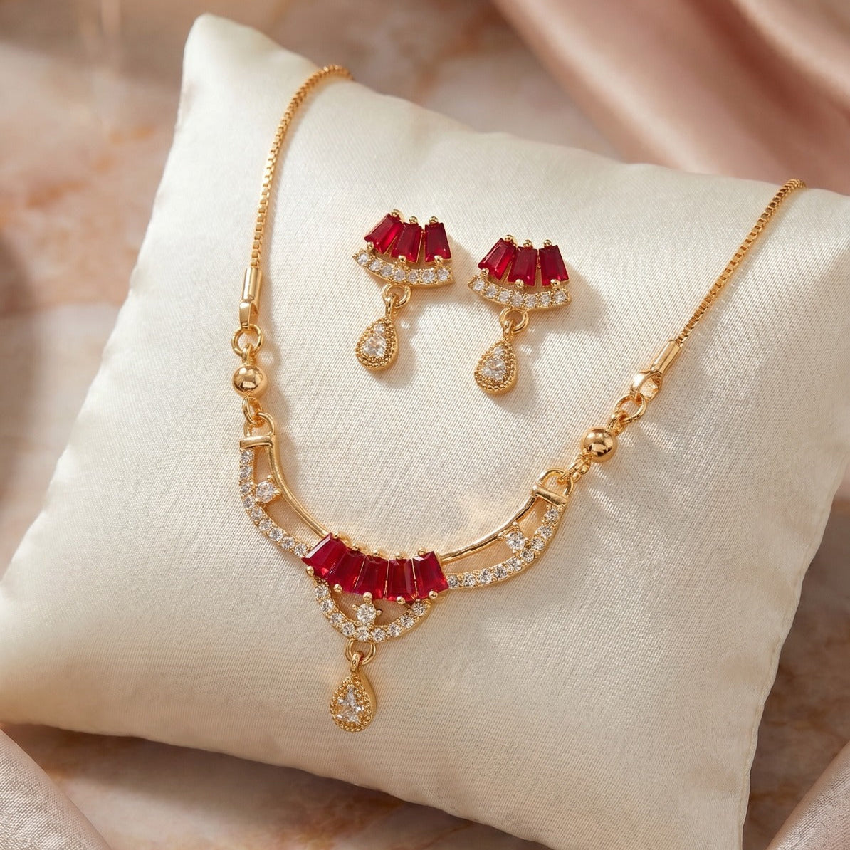 Charming Design Gold Plated Crystal Stones Necklace set For Girls/Women