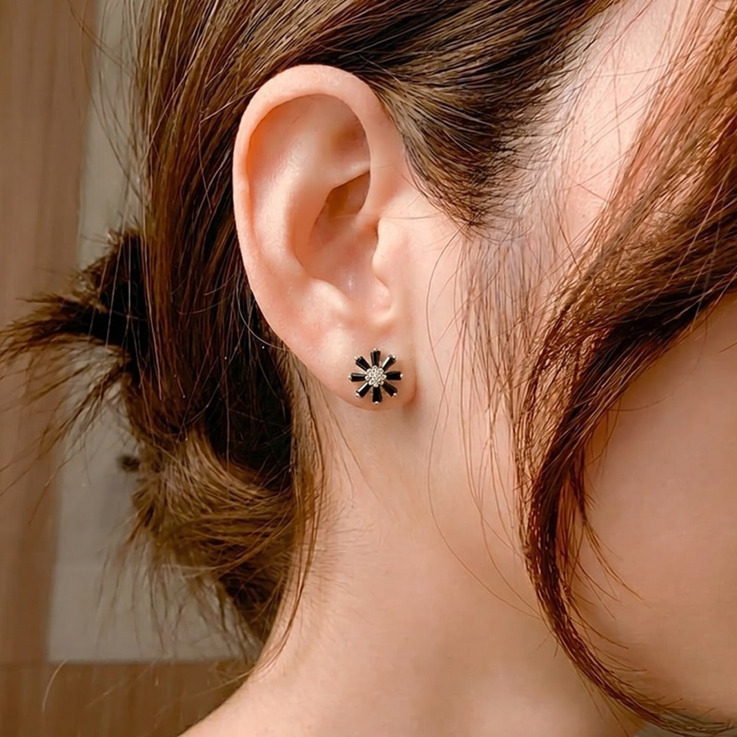 Luxury Design Silver Plated Crystal Stones Earrings For Girls/Women