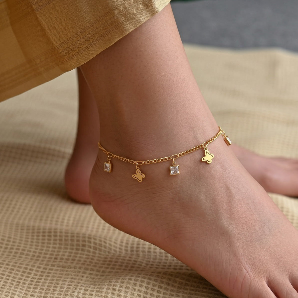 Luxury Design Gold Plated Crystal Stones Anklet for Girls/Women