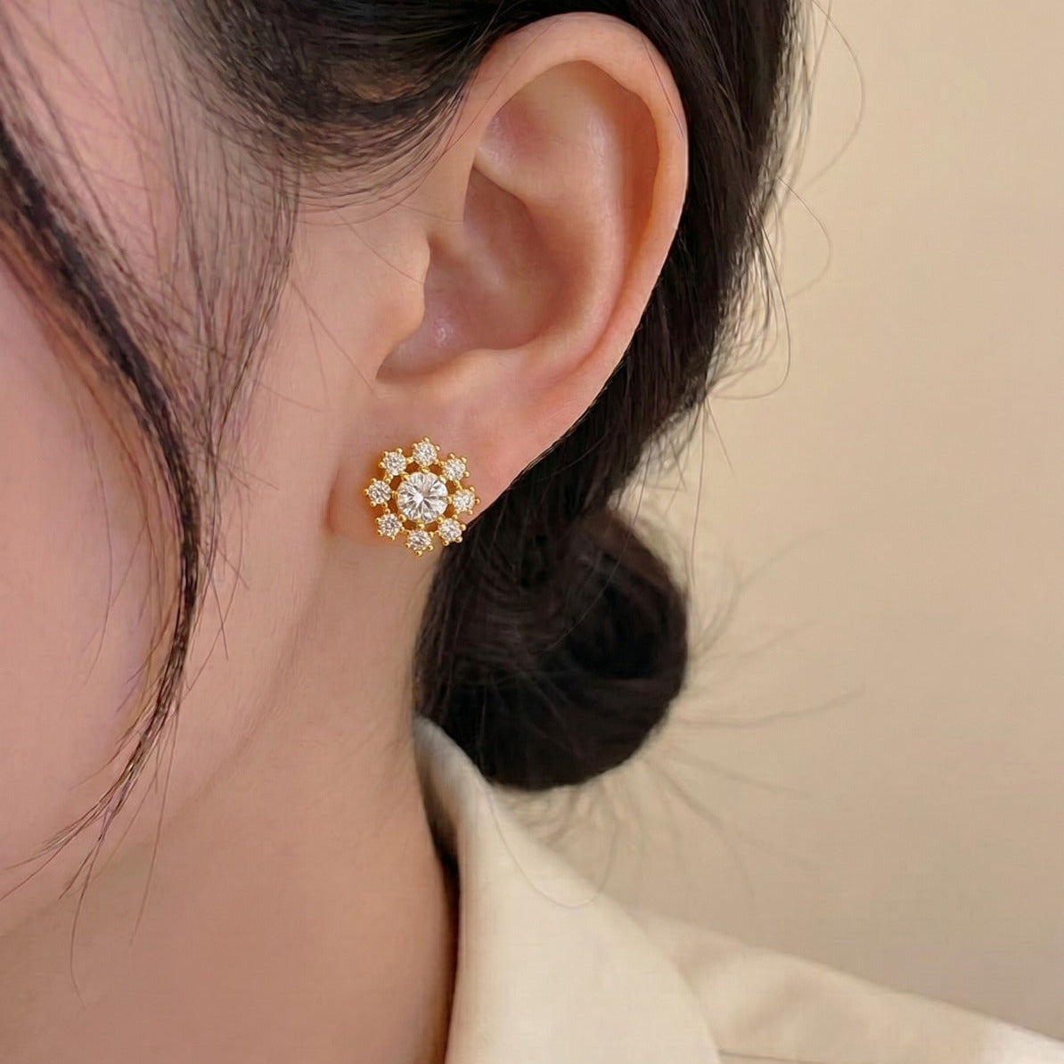 Beautiful Unique Design Crystal Stones Earrings For Girls/women