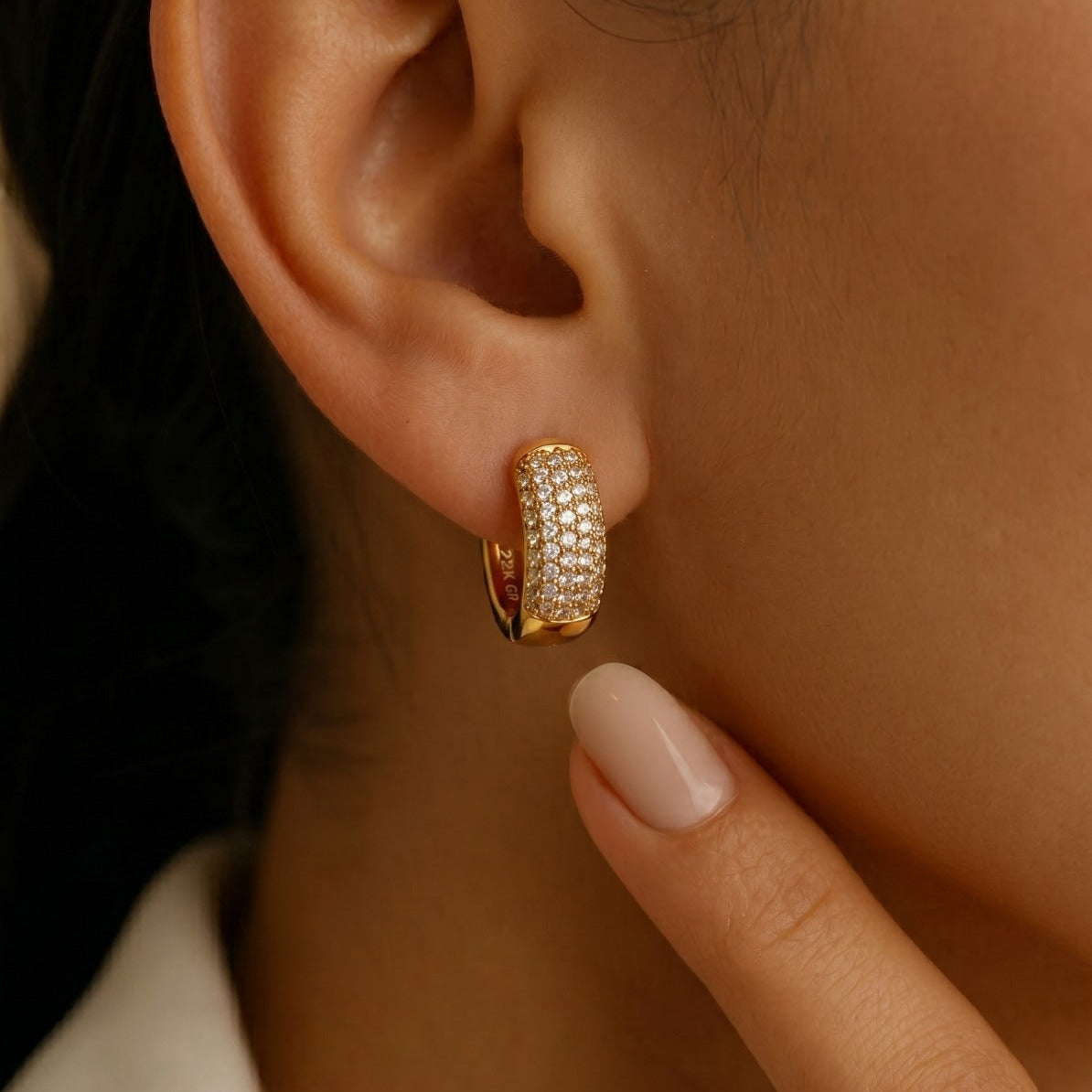 Charming Unique Design Crystal Stones Earrings For Girls/women