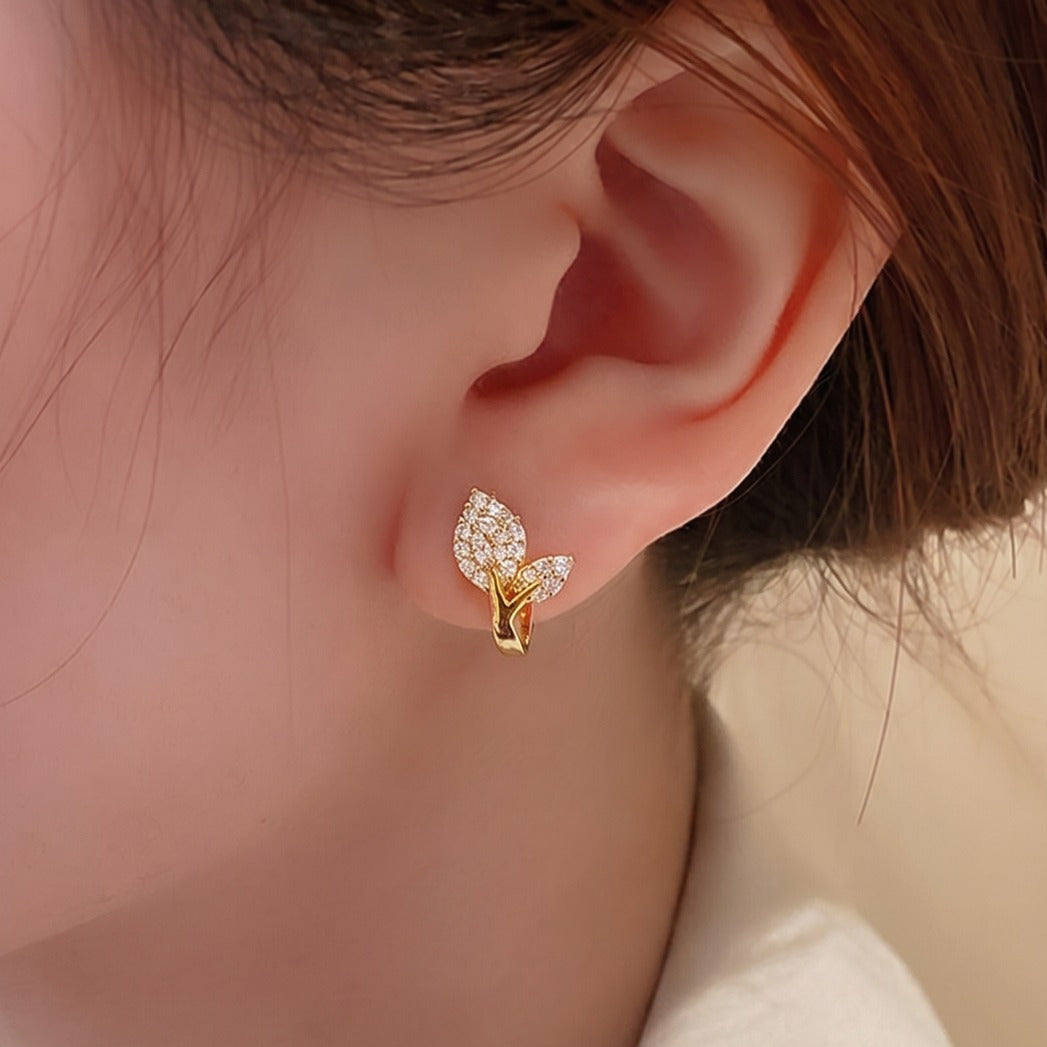 Stylish Leaf Design Gold Plated Crystal Stones Earrings For Girls/Women