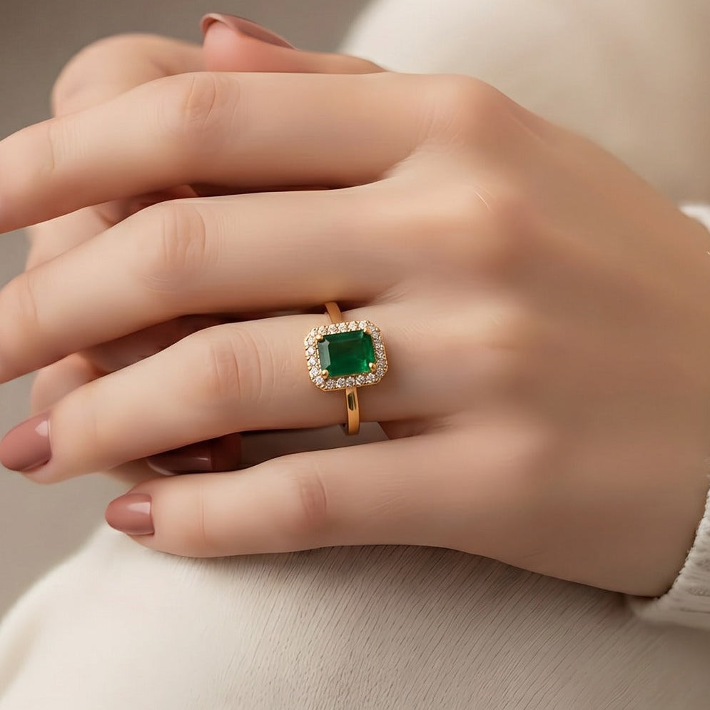 Elegant Design Gold Plated Crystal Stones Adjustable Ring For Girls/Women