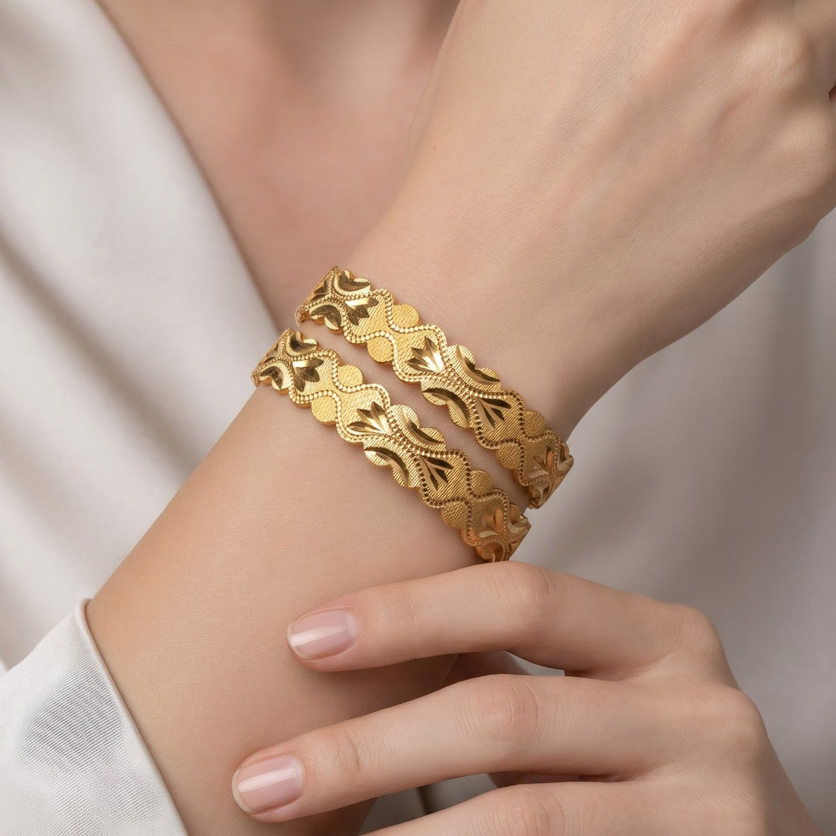 Luminous Unique Design Gold Plated 2pc Bangle set For Girls/Women
