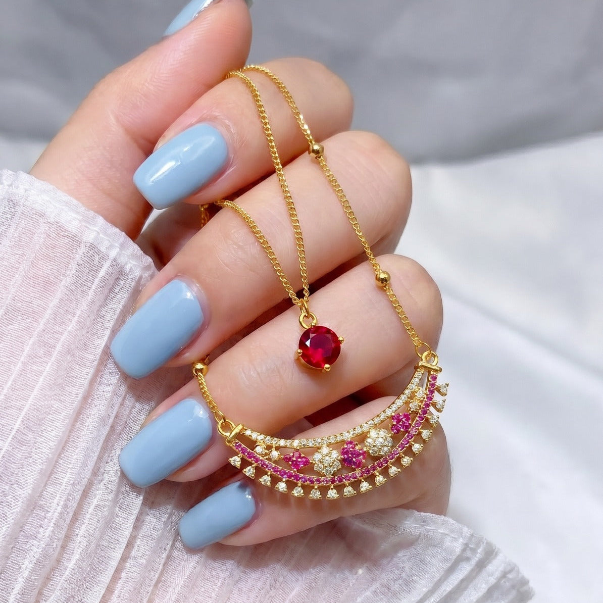 Fancy Design Gold Plated Crystal Stones Necklace for Girls/Women