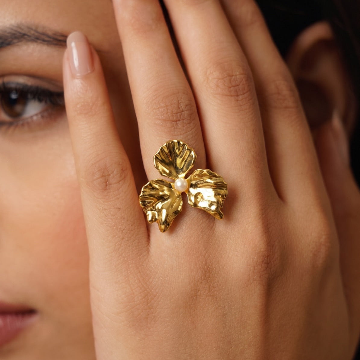 Glamorous Unique Design Gold Plated Pearl Ring For Girls/Women