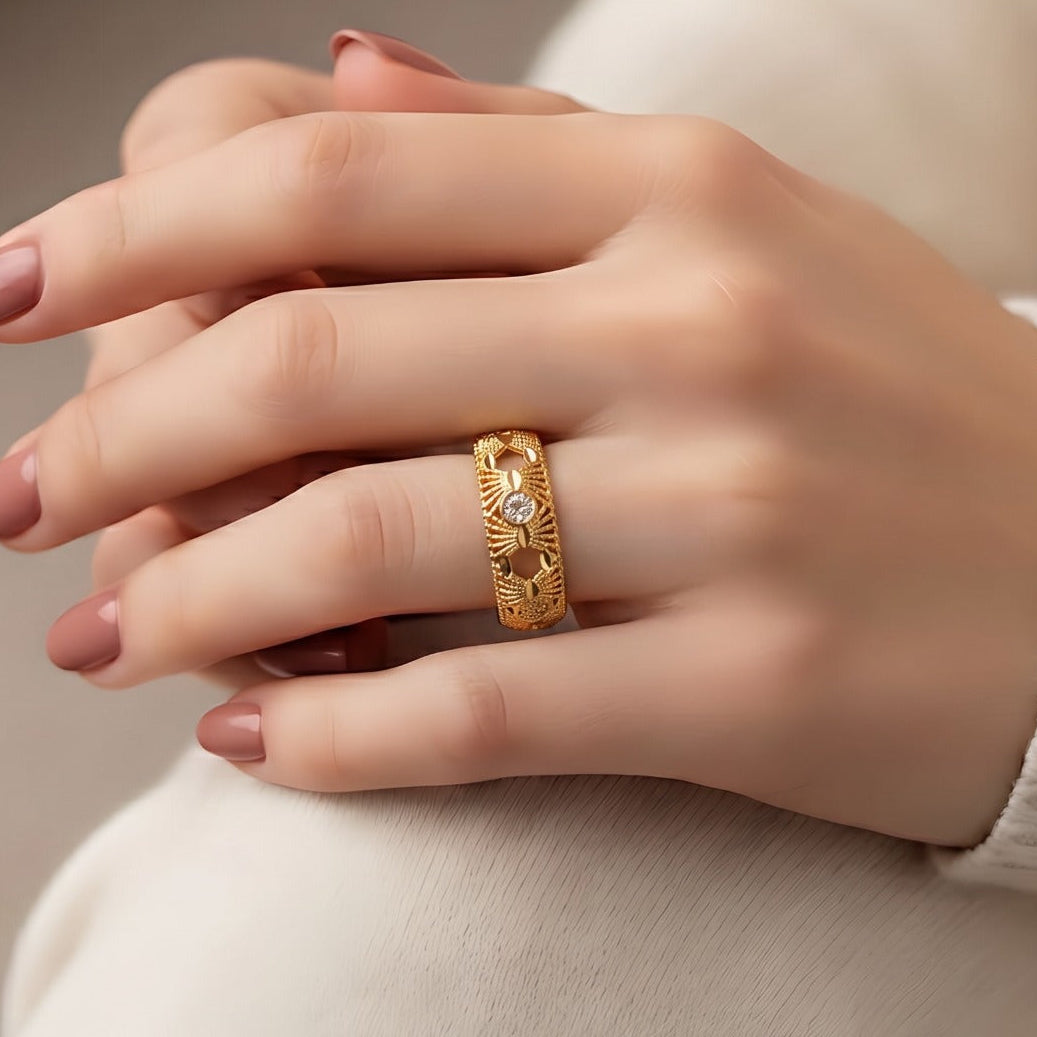 Stylish Unique Design Gold Plated Crystal Stones Ring For Girls/Women