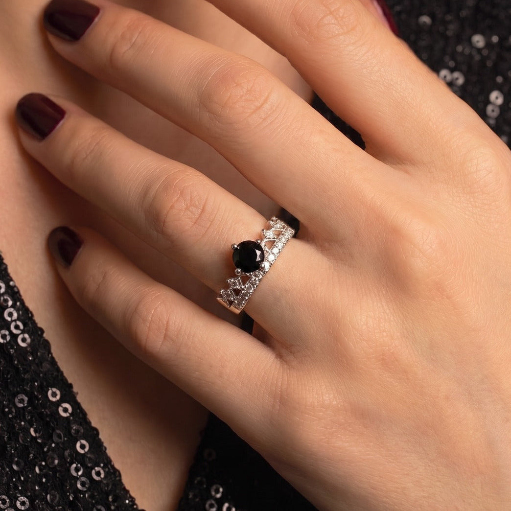 Glamorous Design Silver Plated Crystal Stones Ring For Girls/Women