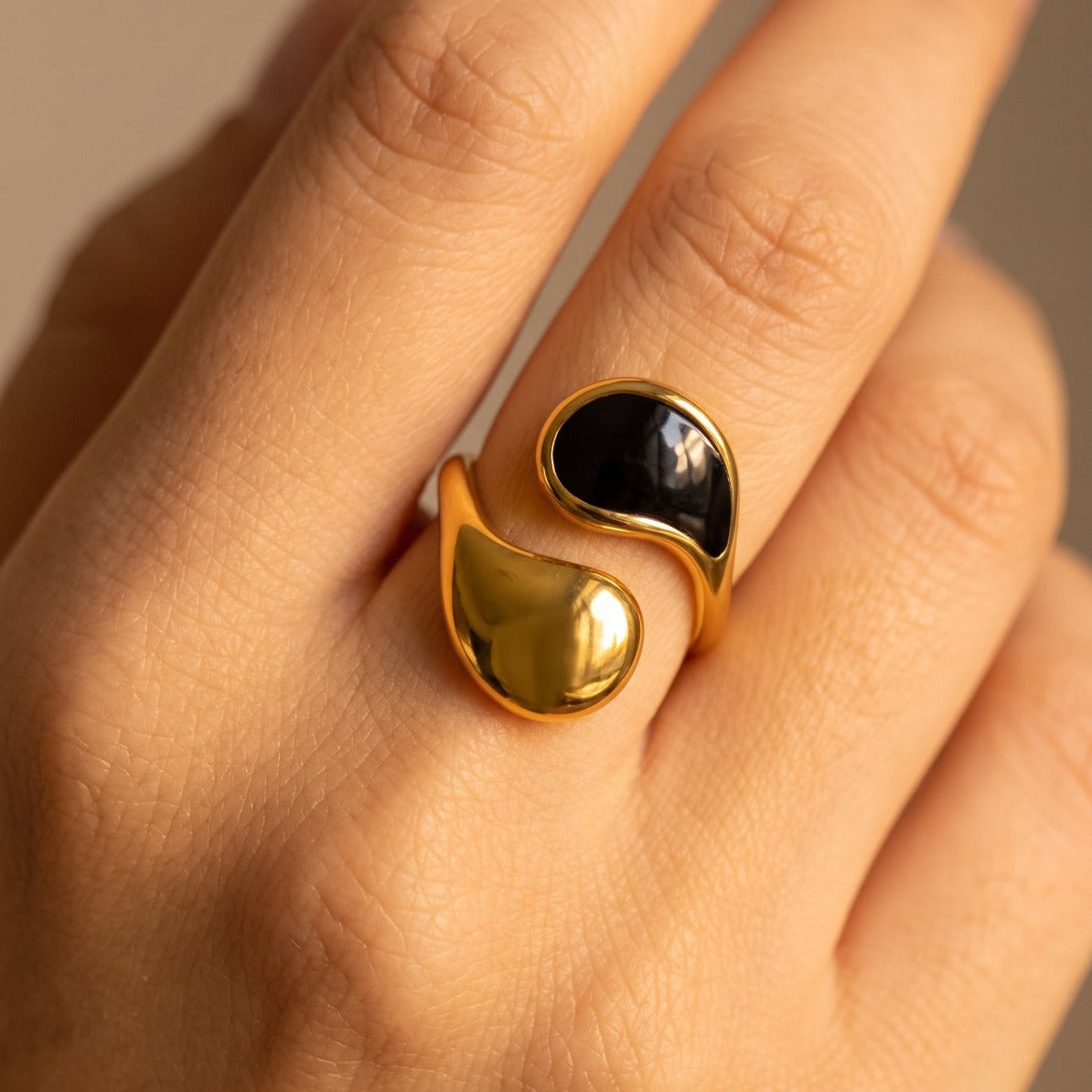 Glamorous Unique Design Gold Plated Ring For Girls/Women