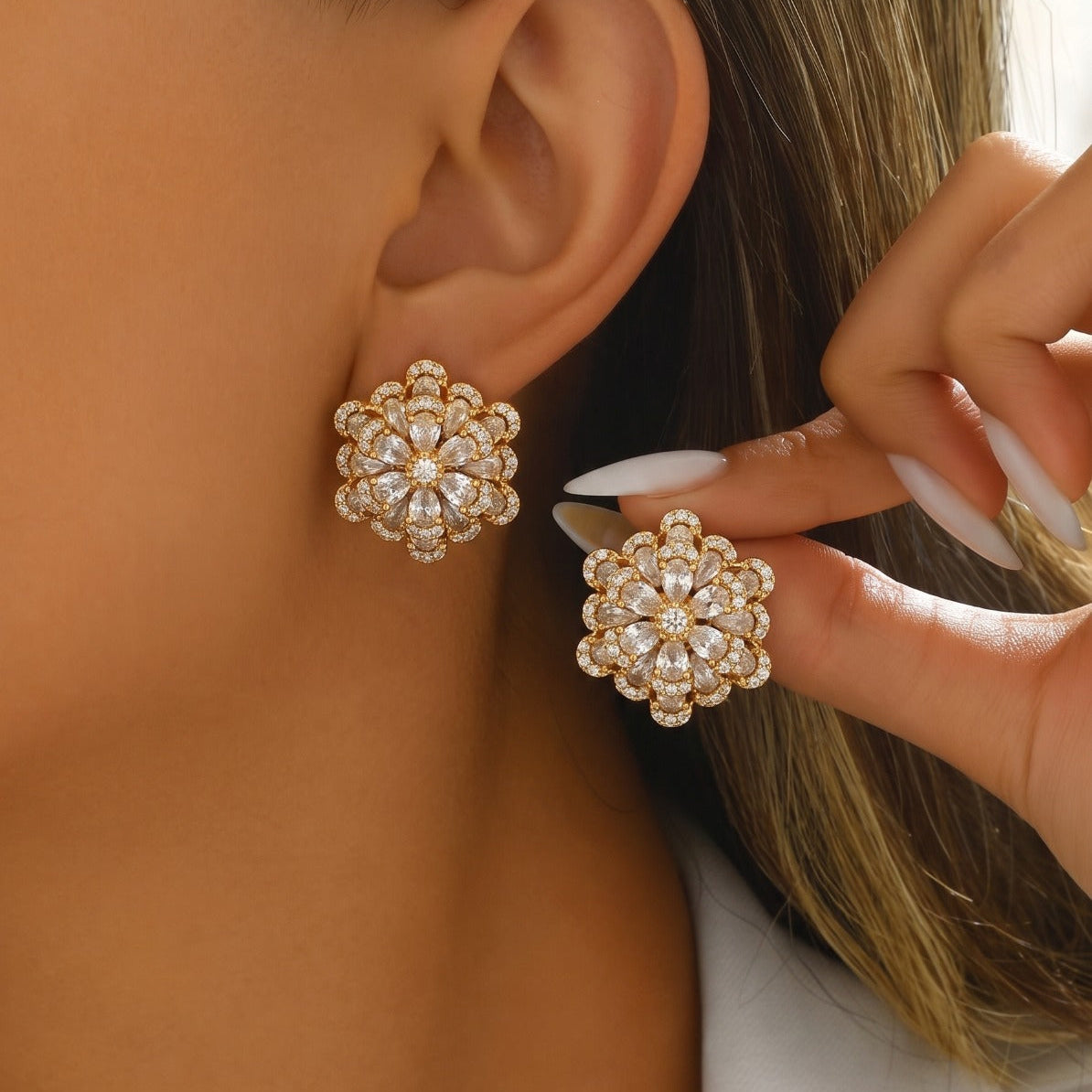Elegant Design Silver Plated Crystal Stones Earrings For Girls/women
