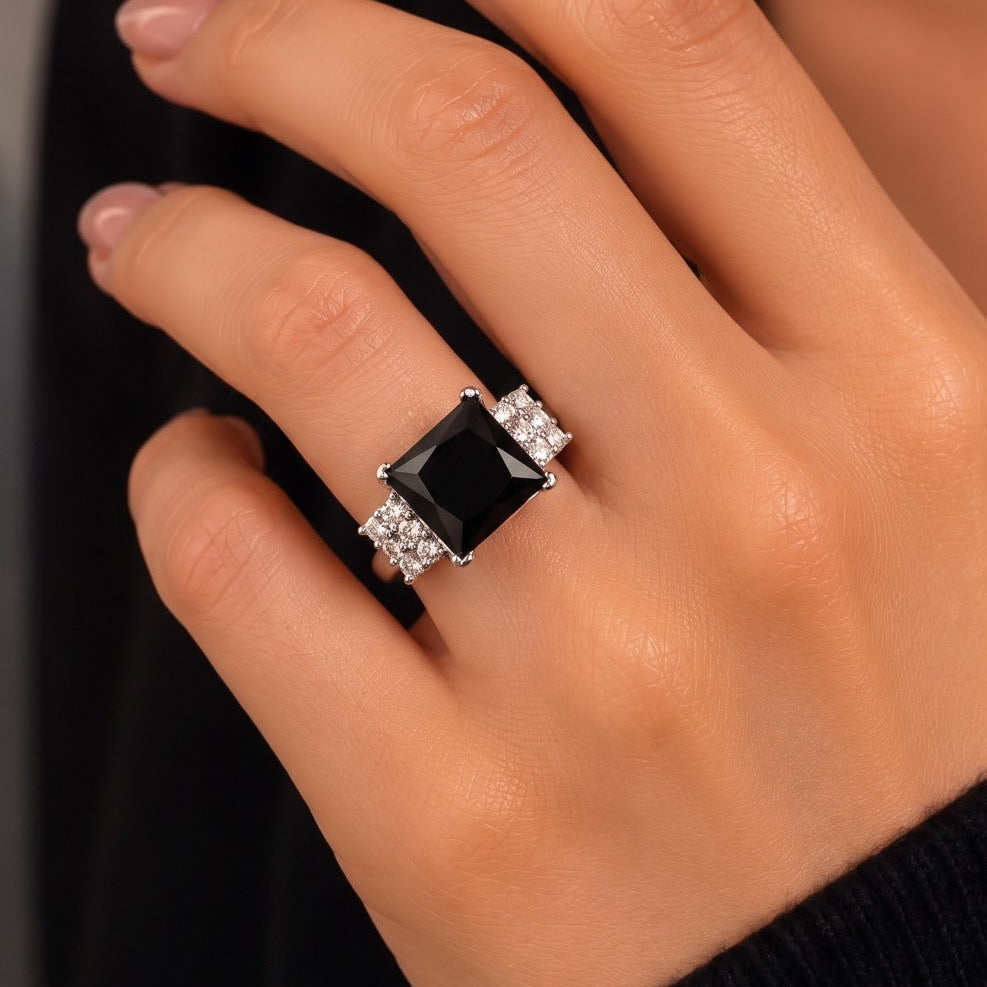 Glamorous Design Silver Plated Crystal Stones Ring For Girls/Women