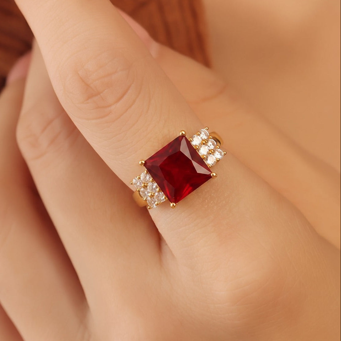 Charming Design Gold Plated Crystal Stones Ring For Girls/Women