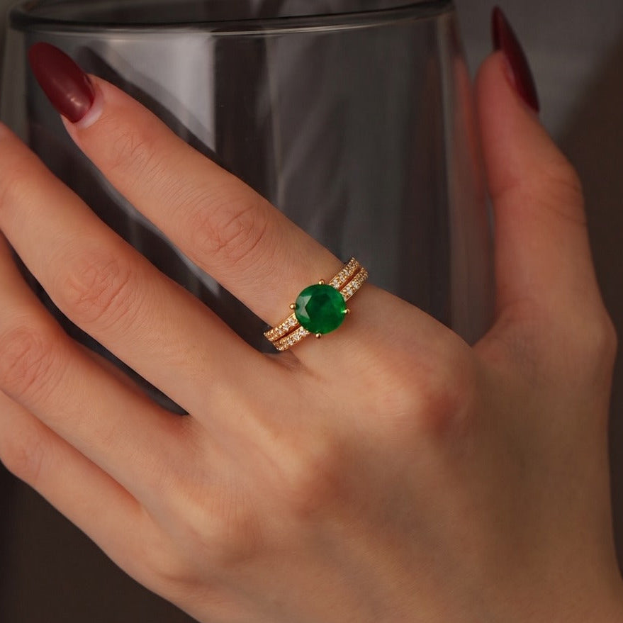 Glamorous Design Gold Plated Crystal Stones Ring For Girls/Women