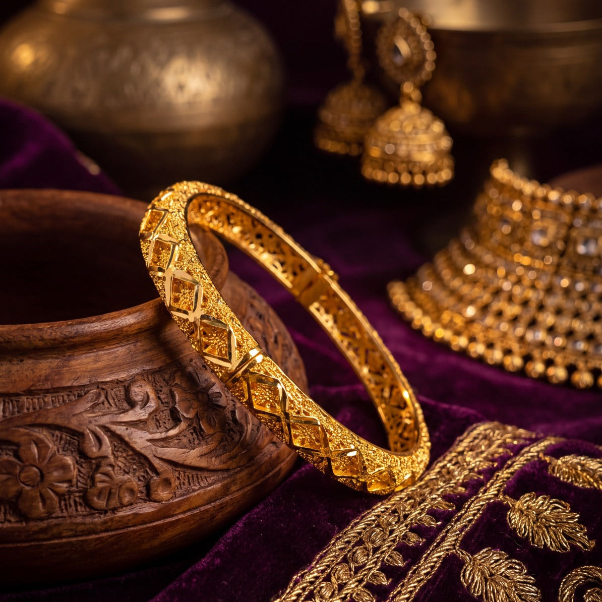 Stylish Unique Design Gold Plated Bangle for Girls/Women