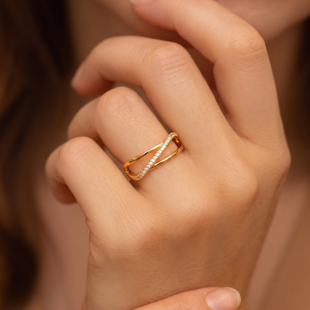 Beautiful Design Gold Plated Crystal Stones Ring For Girls/Women