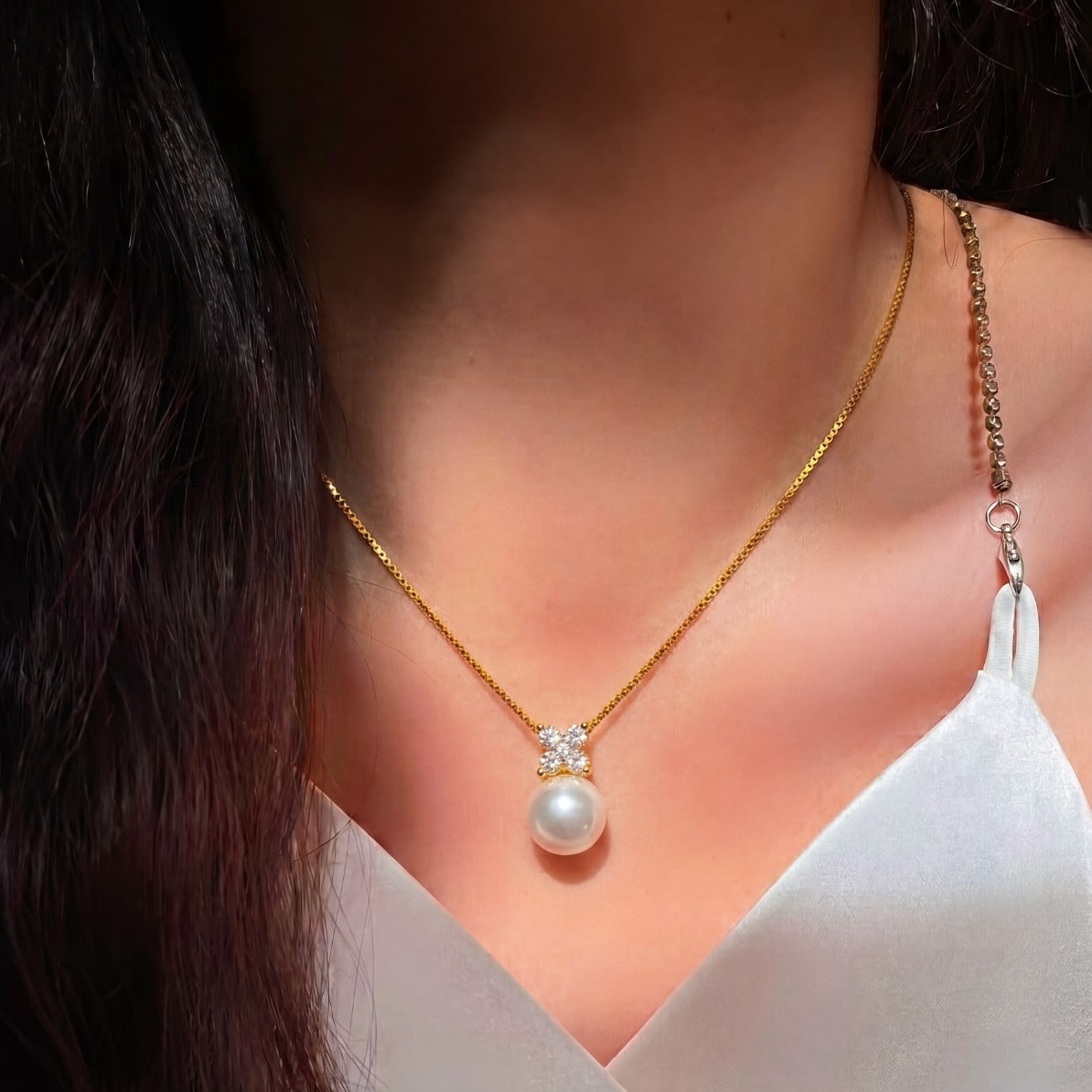 Luxury Unique Design Gold Plated Pearl Pendant for Girls/Women
