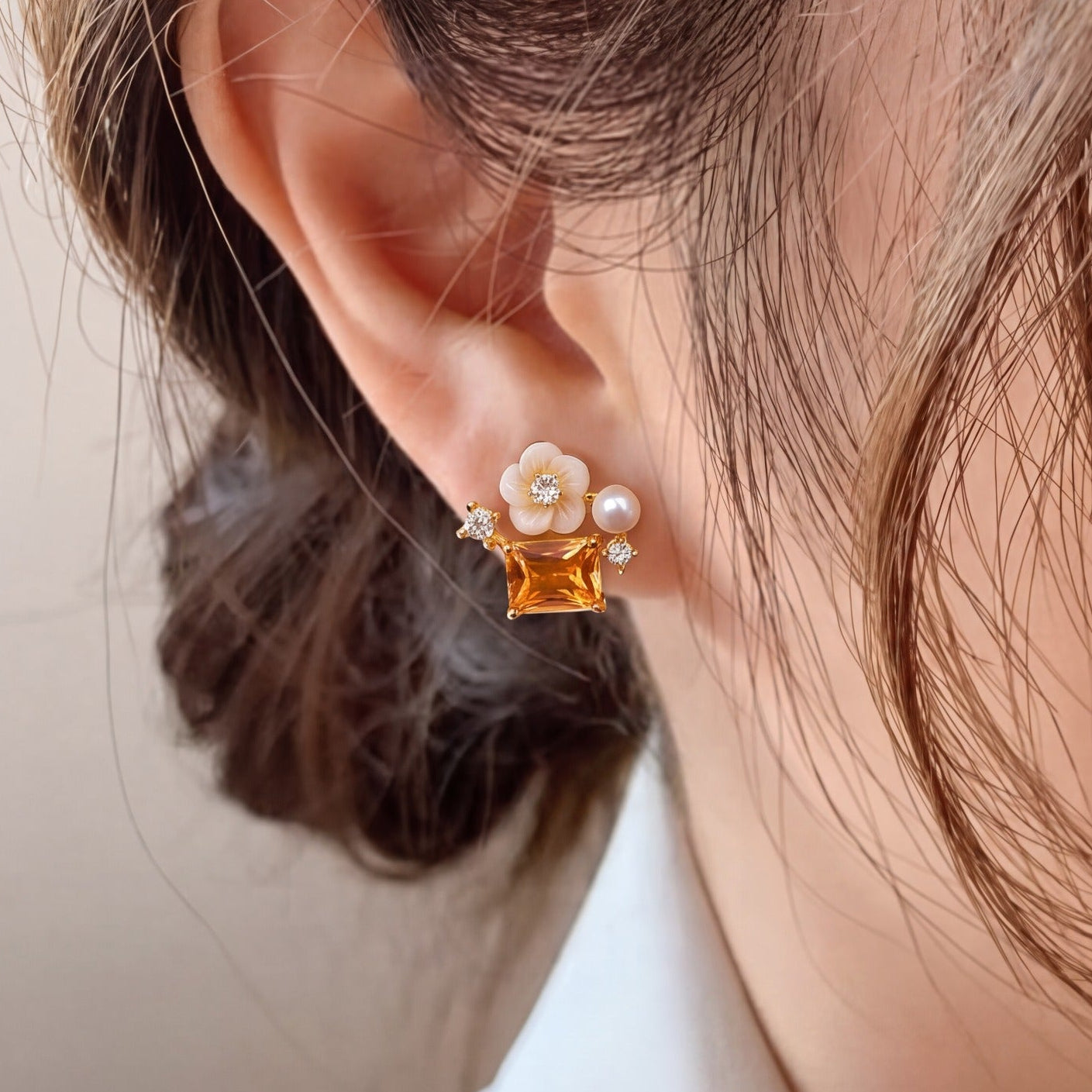 Sparkling Design Gold Plated Crystal Stones Earrings For Girls/women