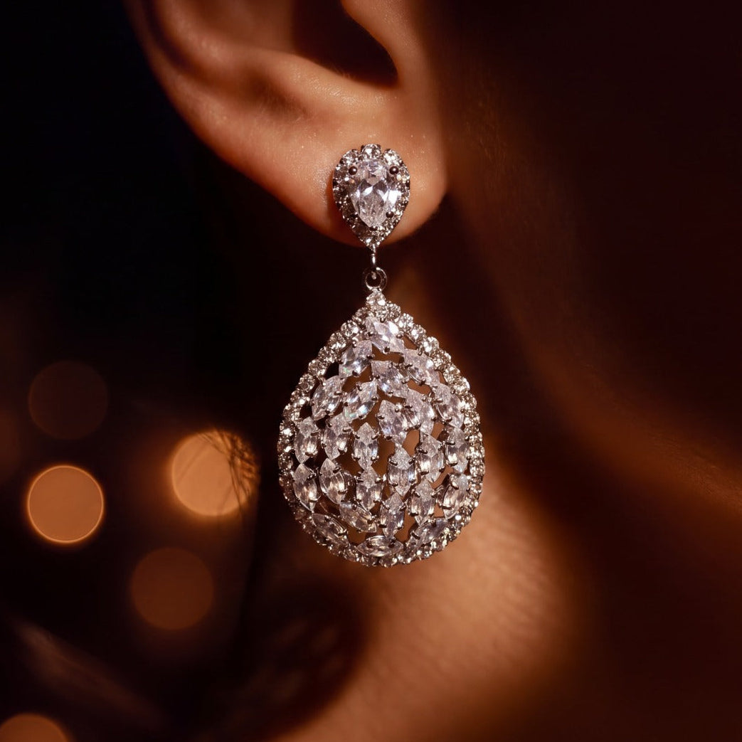 Glamorous Unique Design Crystal Stones Earrings For Girls/women