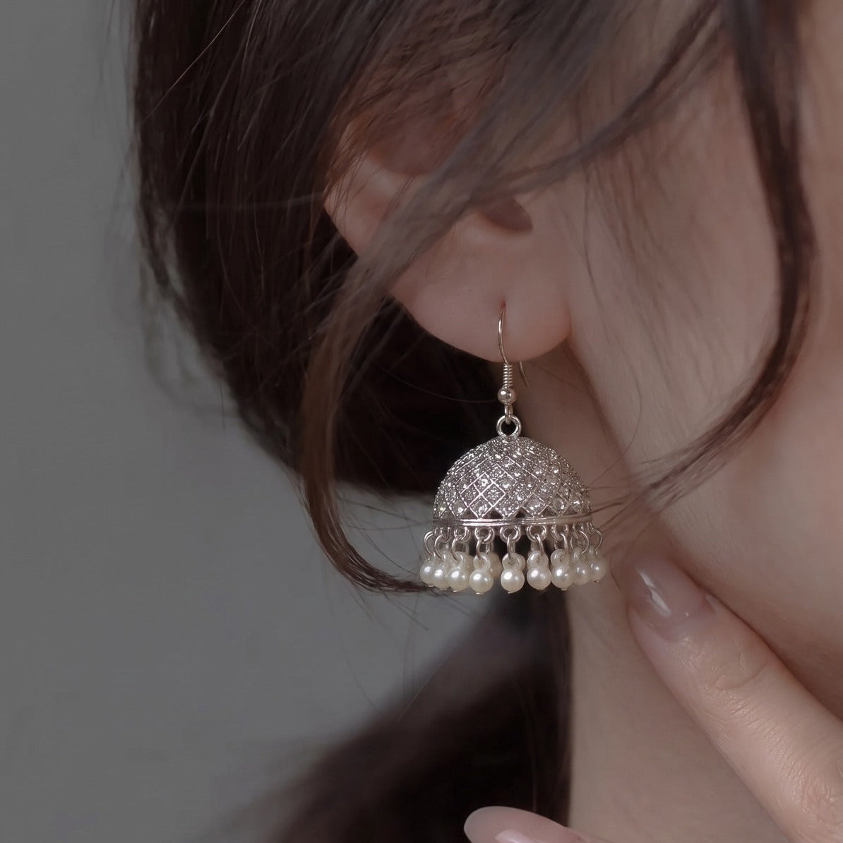 Dazzling Unique Design Crystal Stones Earrings For Girls/Women