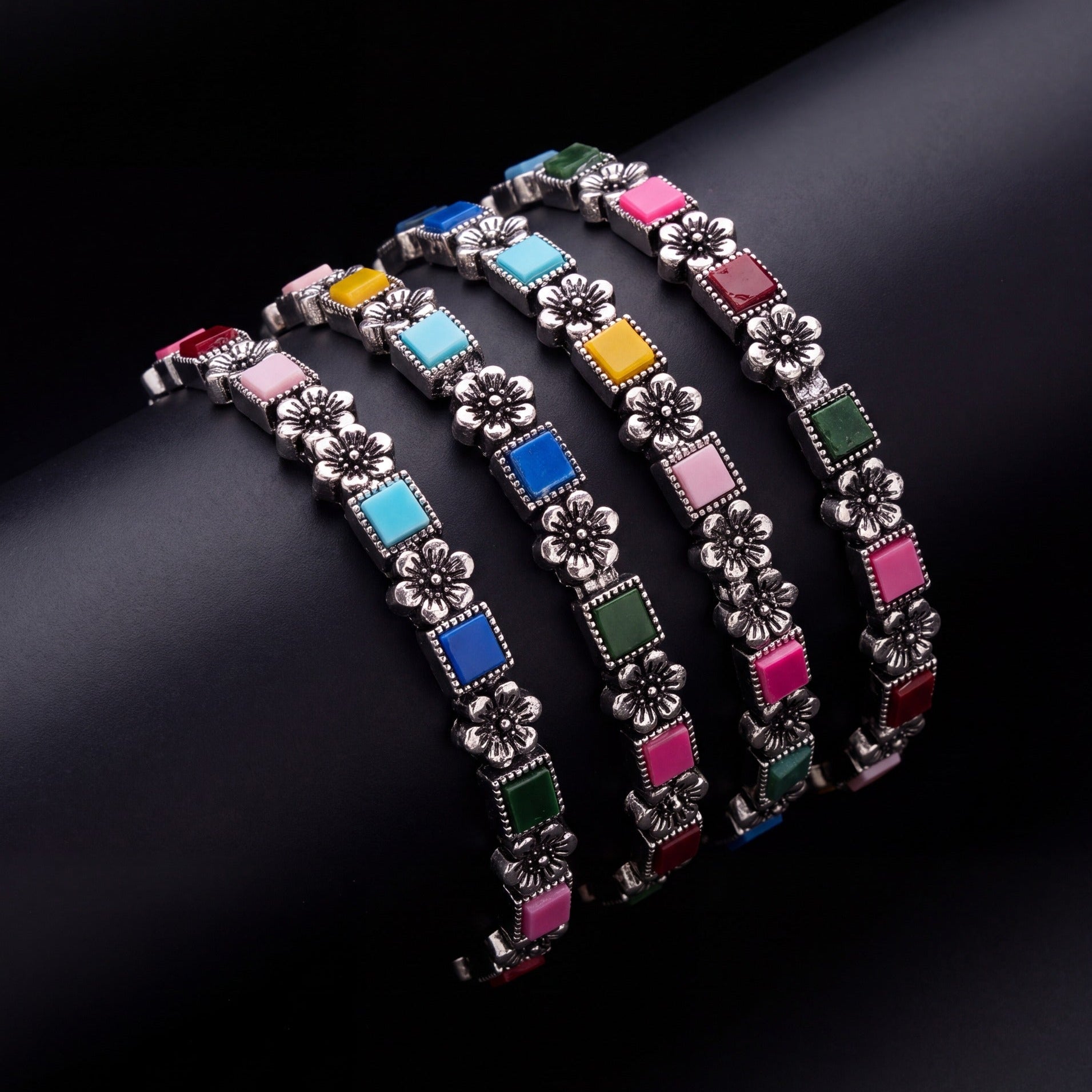 Beautiful Flower Design Crystal Stones 4pc Bangle Set for Girls/Women