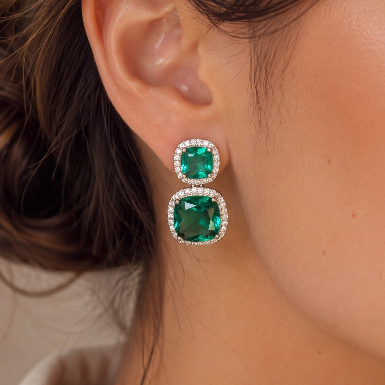 Dazzling Design Silver Plated Crystal Stones Earrings For Girls/women