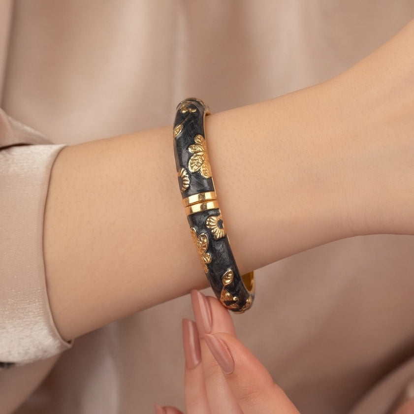 Stylish Unique Design Gold Plated Bangle for Girls/Women