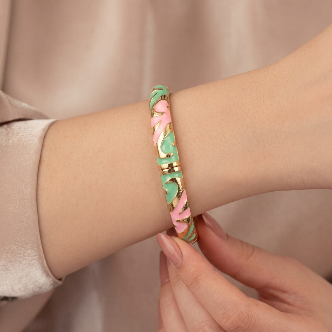 Sparkling Unique Design Gold Plated Bangle for Girls/Women
