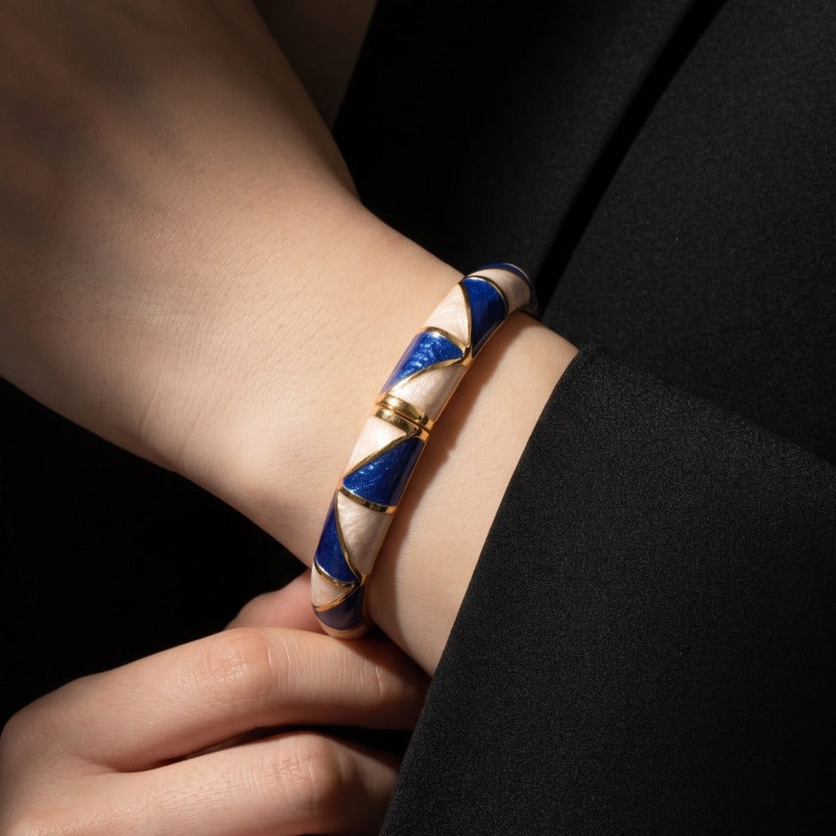 Elegant Unique Design Gold Plated Bangle for Girls/Women