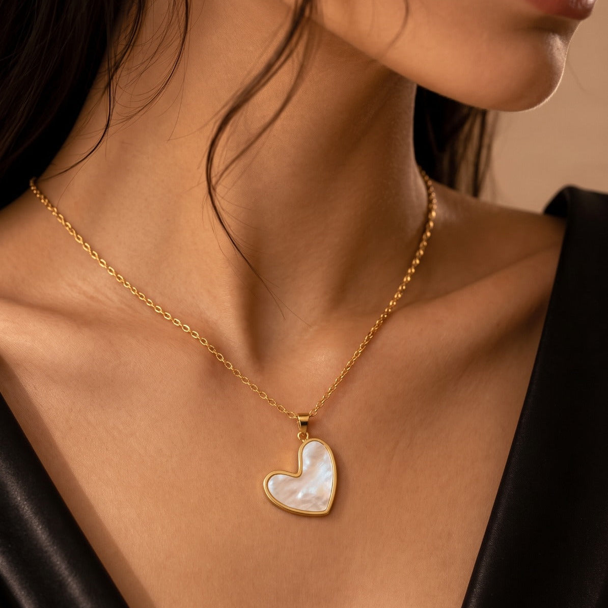Luxury Heart Design Gold Plated Pendant for Girls/Women