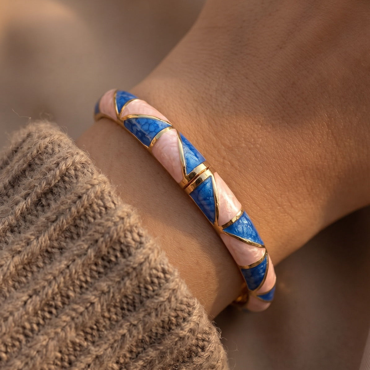Elegant Unique Design Gold Plated Bangle for Girls/Women