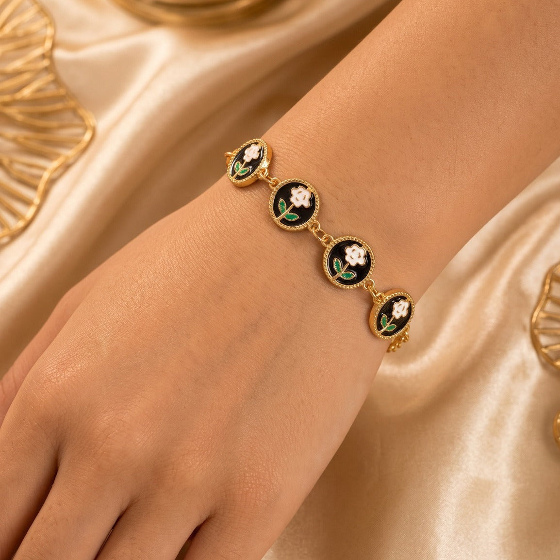 Luminous Flower Design Gold Plated Bracelet for Girls/Women