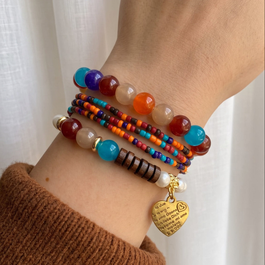 Gorgeous Design Gold Plated Pearls  Bracelet for Girls/Women