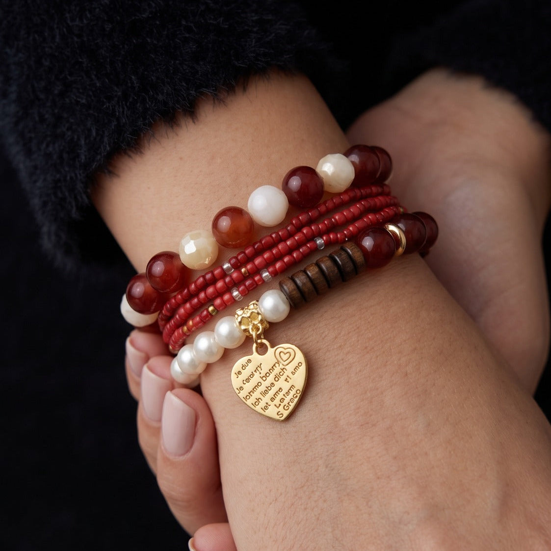 Gorgeous Design Gold Plated Pearls  Bracelet for Girls/Women