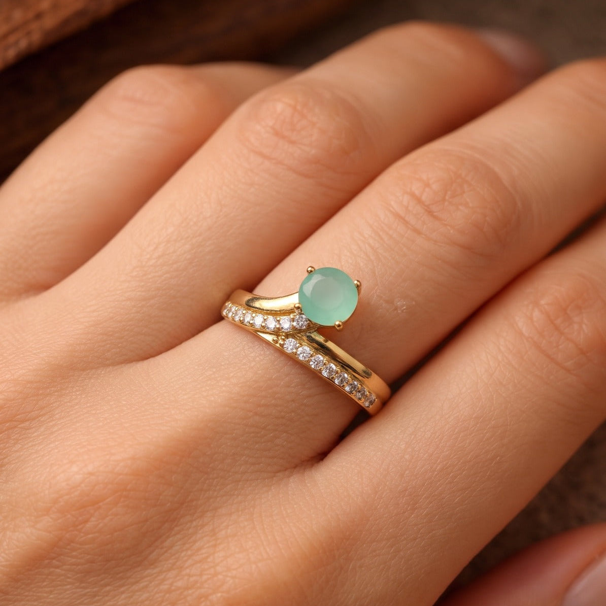 Charming Unique Design Gold Plated Crystal Stones Ring For Girls/women