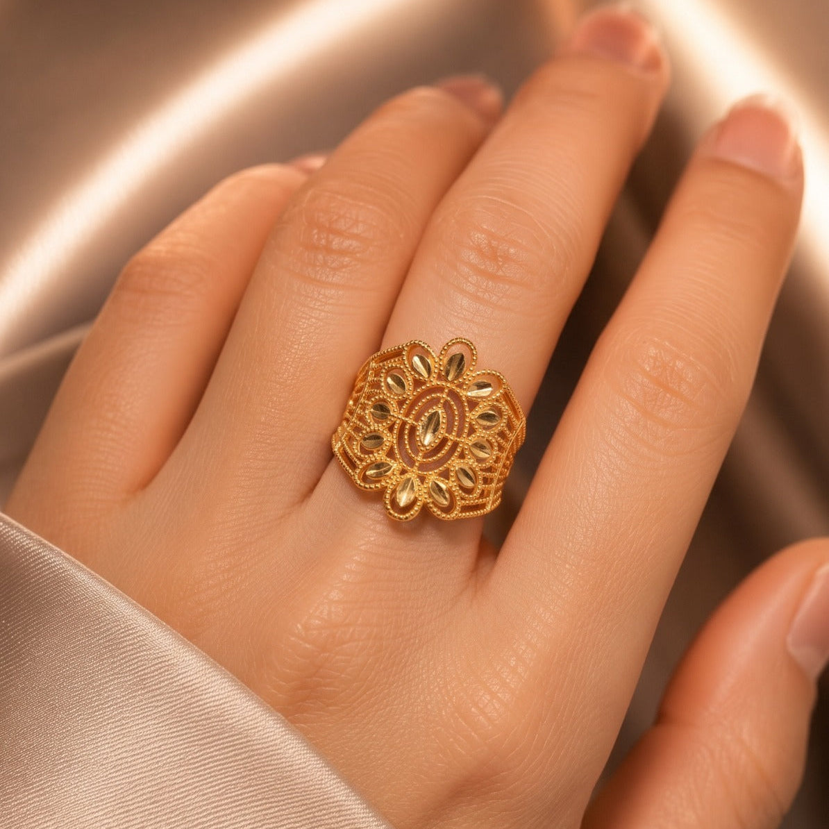 Luminous Unique Design Gold Plated Ring For Girls/women