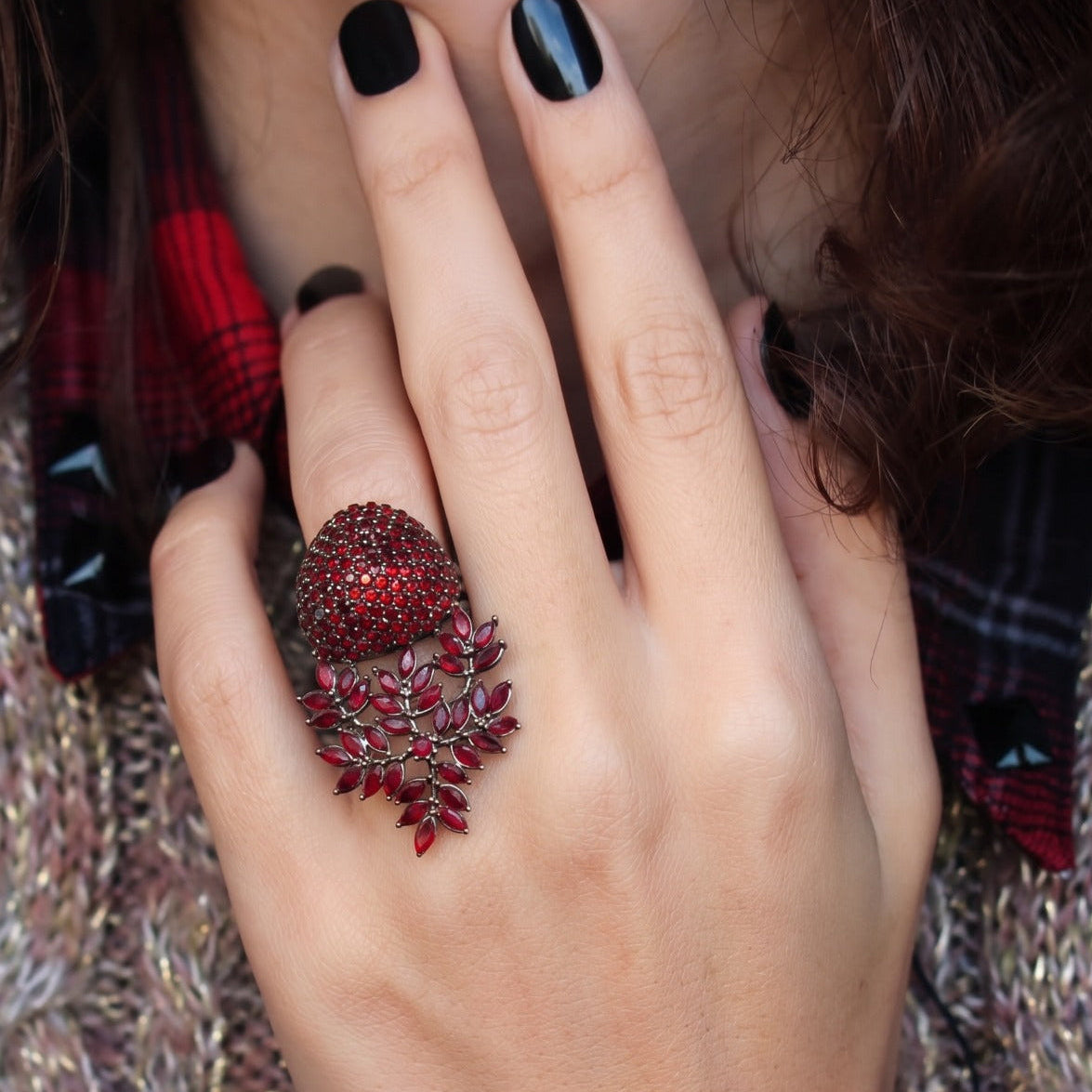 Sparkling Unique Design Silver Plated Crystal Stones Ring For Girls/women