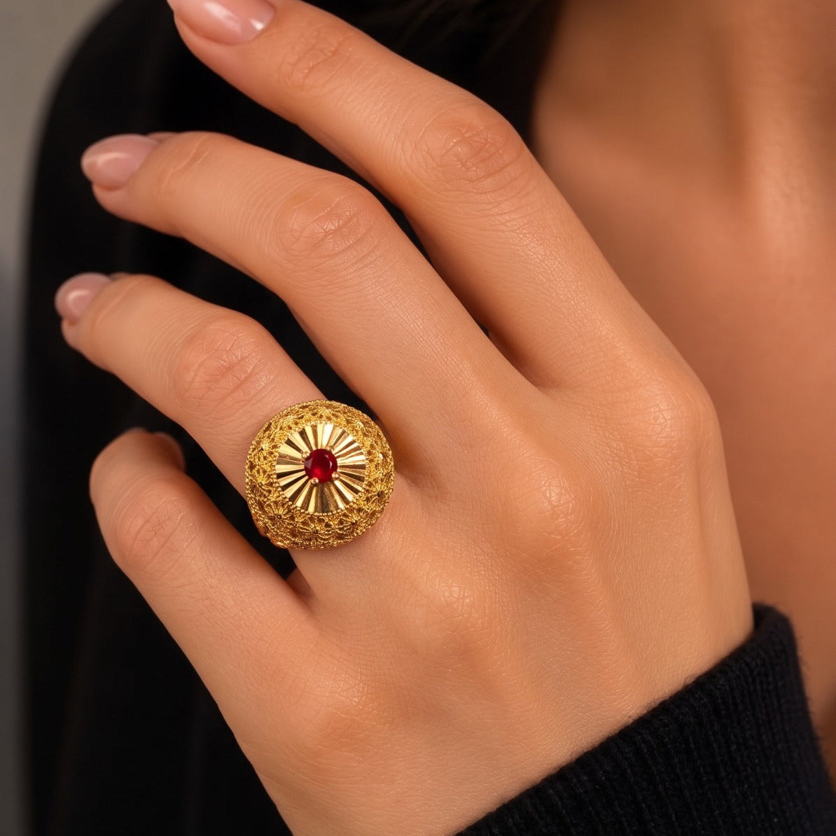 Luxury Unique Design Gold Plated Stone Ring For Girls/women