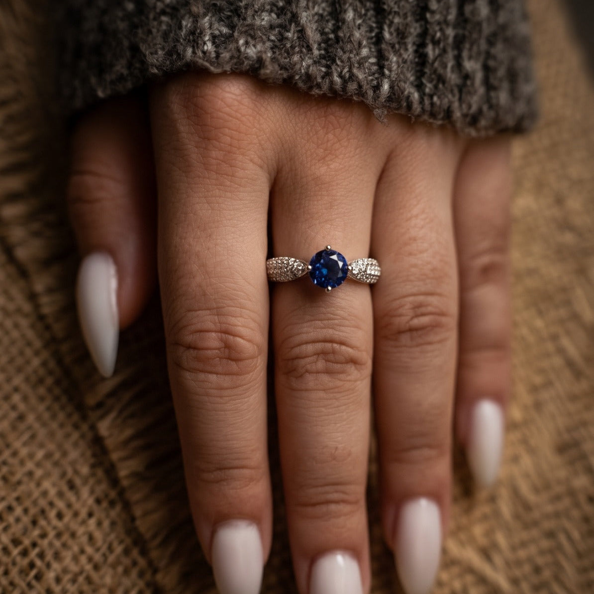 Luminous Unique Design Silver Plated Crystal Stones Ring For Girls/women