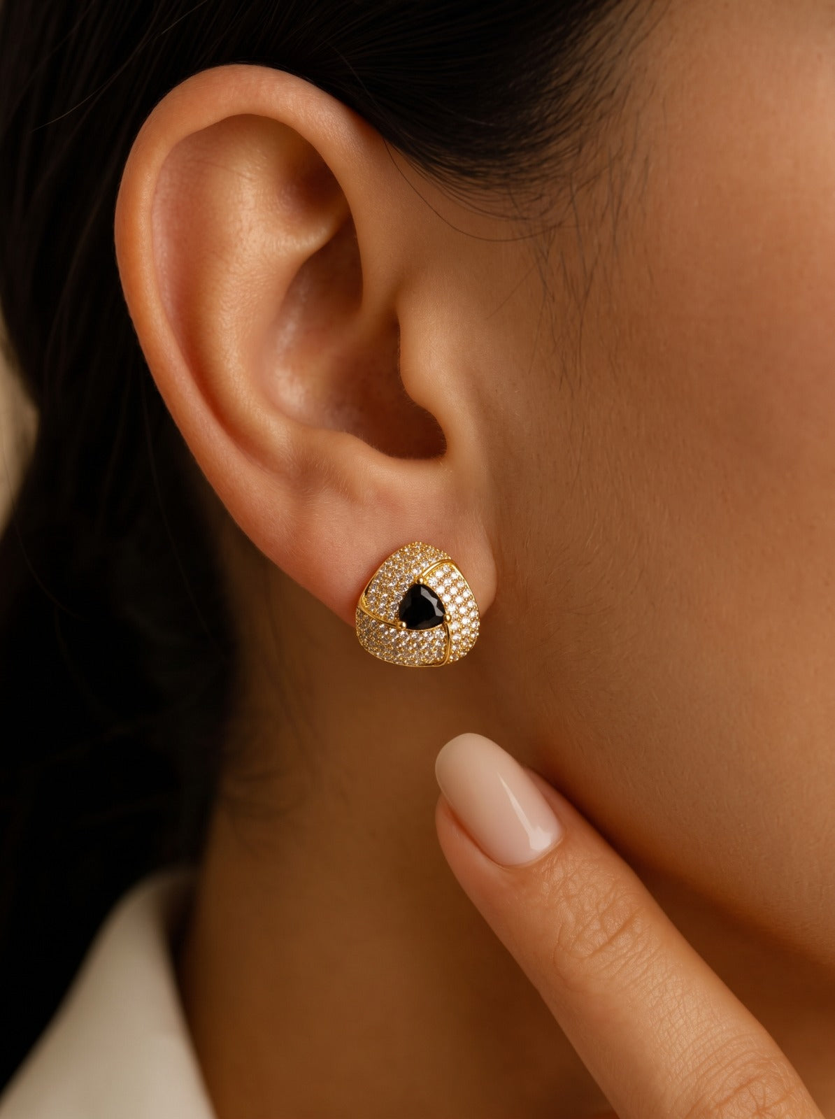 Elegant Design Gold Plated Crystal Stones Earring For Girls/Women